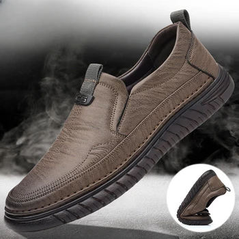 Мъжки мокасини Истински меки меки обувки от телешка кожа Бизнес причинно-следствени меки подметки Платформа против хлъзгане Zapatos para hombres Тенис дизайнер
